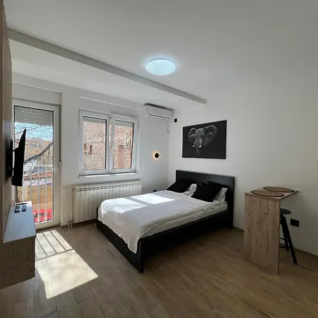 Perfect Cube Novi Sad